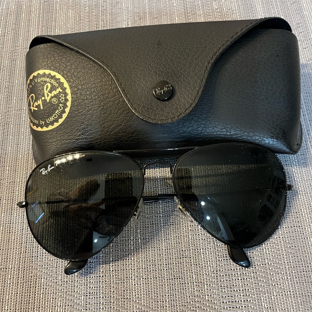 Ray-Ban Classic Black Aviator Sunglasses